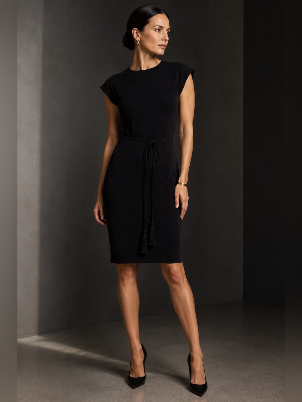 Wolford Black Minimalist Cap Sleeve Belted Midi Dress Size Small